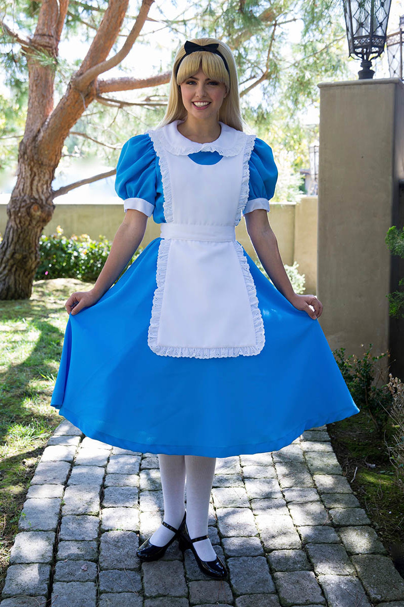 Affordable alice party character for kids in chicago